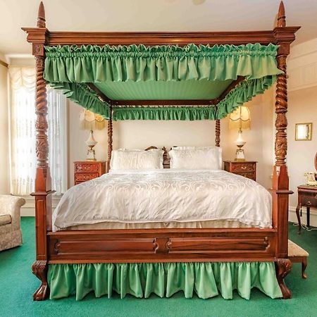 Amethyst Inn Victoria Bagian luar foto