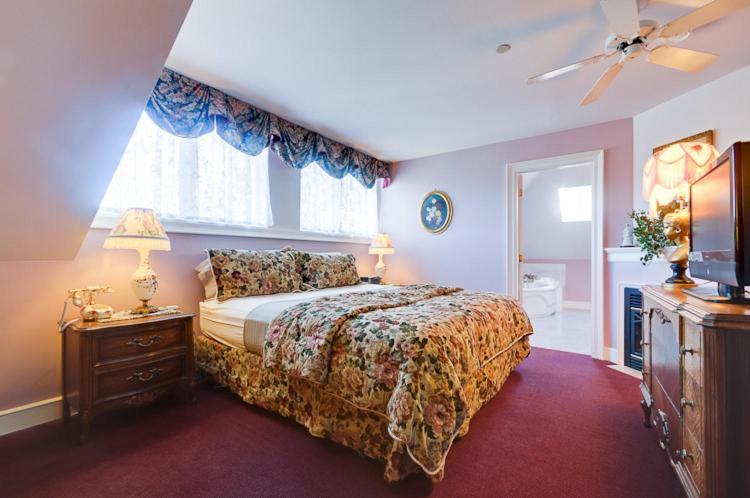 Amethyst Inn Victoria Bagian luar foto