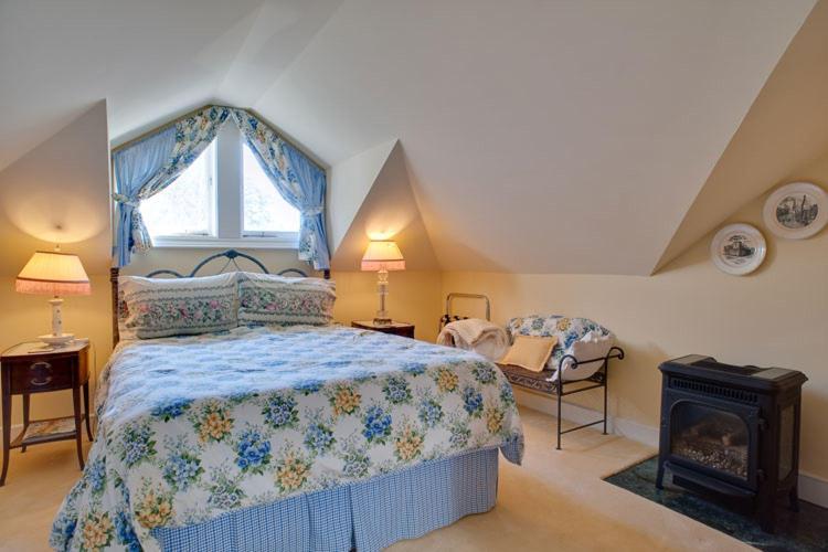 Amethyst Inn Victoria Bagian luar foto