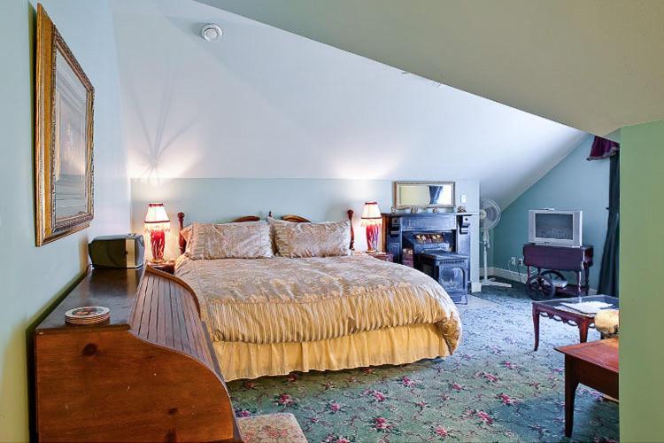 Amethyst Inn Victoria Bagian luar foto