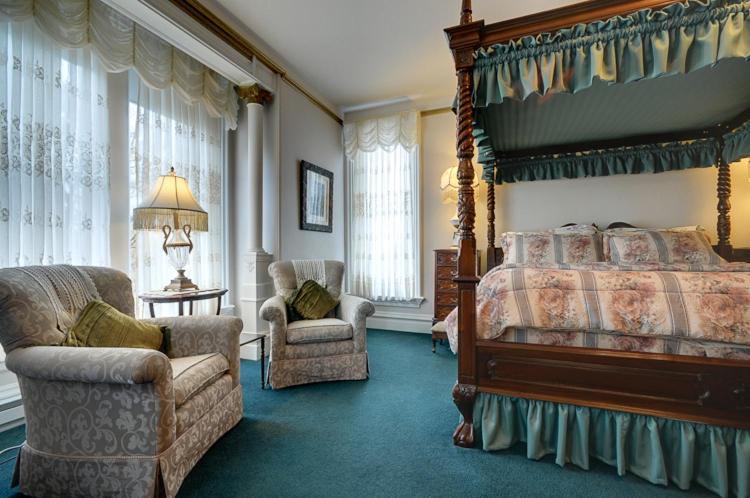 Amethyst Inn Victoria Bagian luar foto