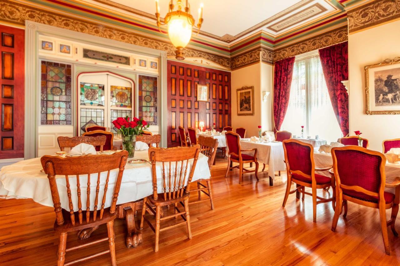 Amethyst Inn Victoria Bagian luar foto