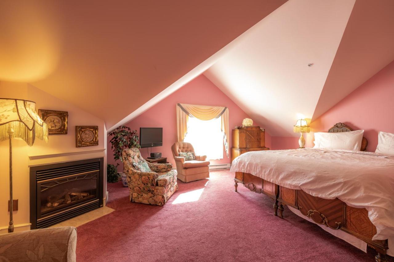 Amethyst Inn Victoria Bagian luar foto