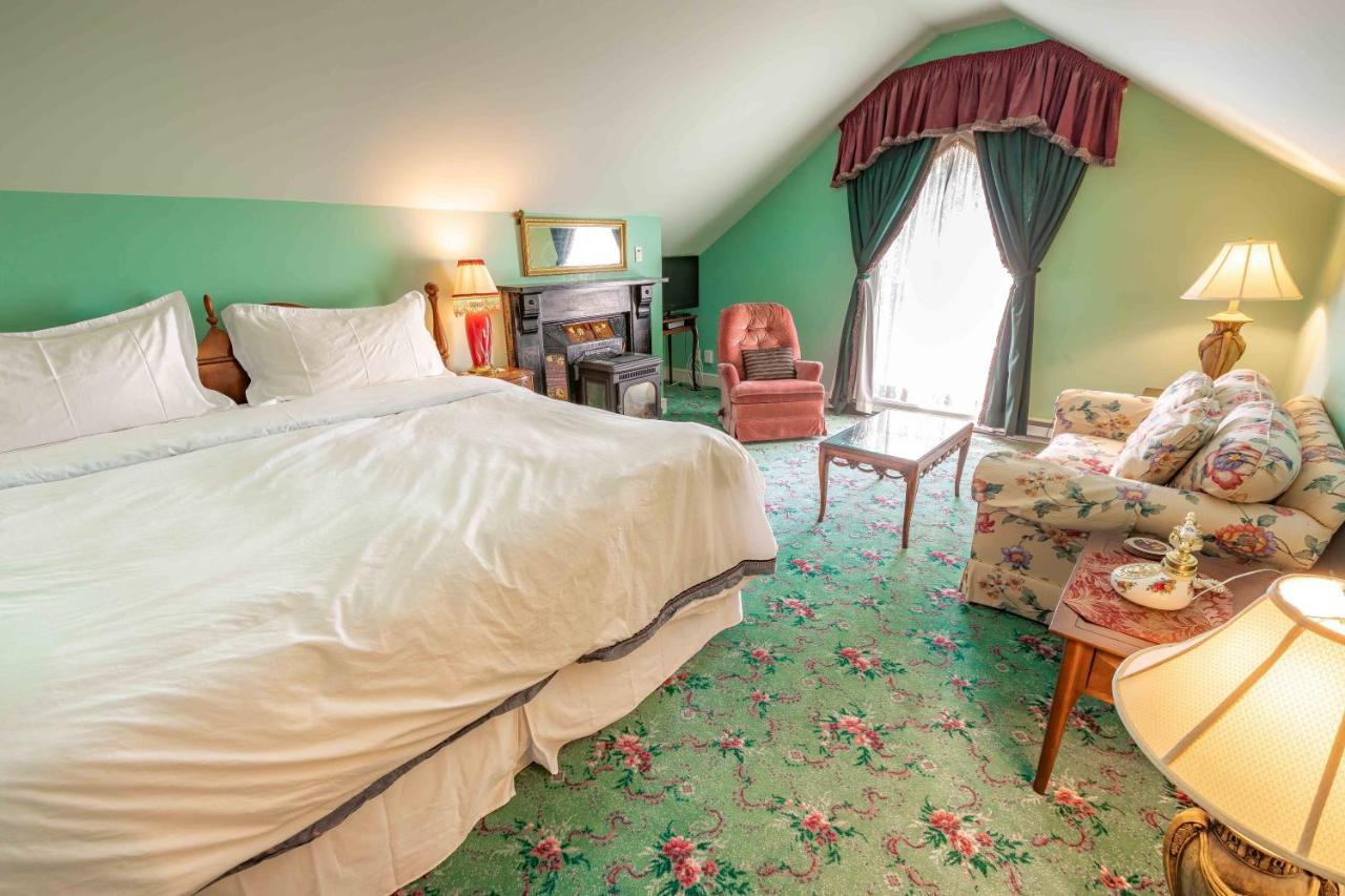 Amethyst Inn Victoria Bagian luar foto