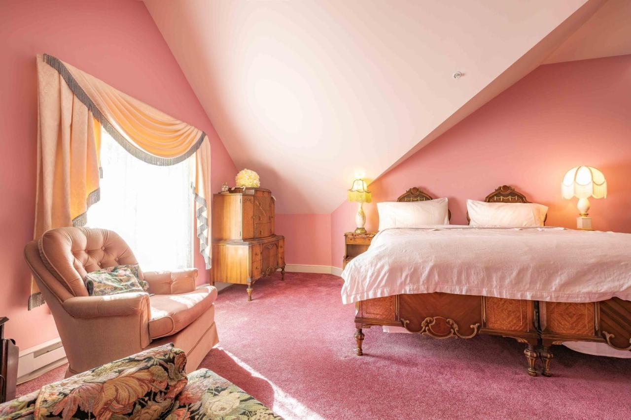 Amethyst Inn Victoria Bagian luar foto